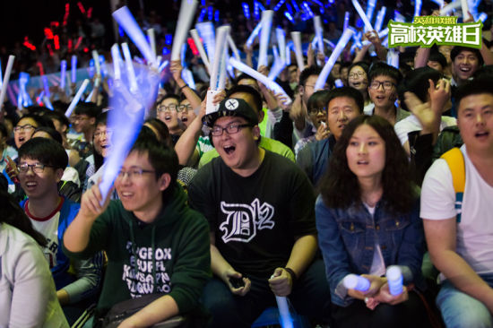 T1 首次击败 DRX 并晋级 2025 年曼谷大师赛季后赛